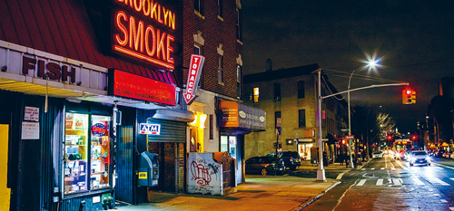 纽约市府最近把每包香烟的最低价格提高至13元。 Stephen Speranza/纽约时报