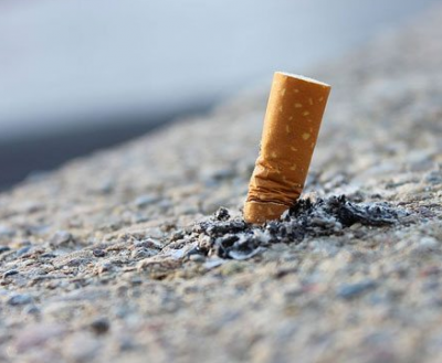 英格兰人Jason Alexander计划捡起100万个烟头