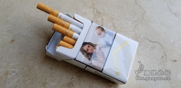 西班牙完税白金万宝路香烟品鉴：细腻醇和、余香萦绕