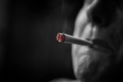 一条香烟的“保质期”是多久？