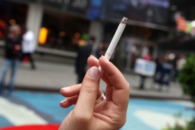 纽约州参议会通过法案 买烟年龄提至21岁