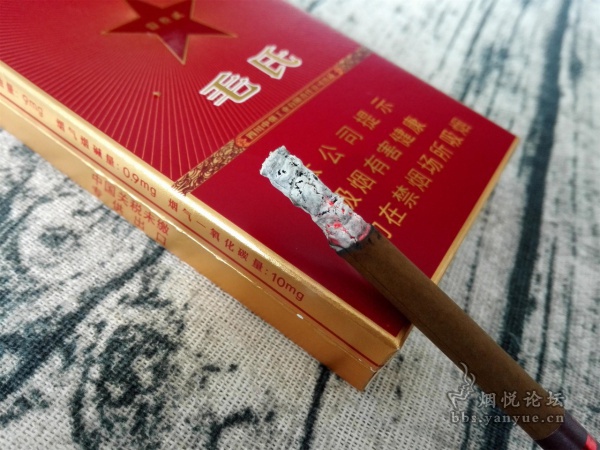 长城毛氏132中支雪茄卷烟品鉴：花草蜜香气令吸食过程更为舒适与均匀