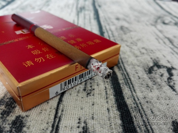 长城毛氏132中支雪茄卷烟品鉴：花草蜜香气令吸食过程更为舒适与均匀