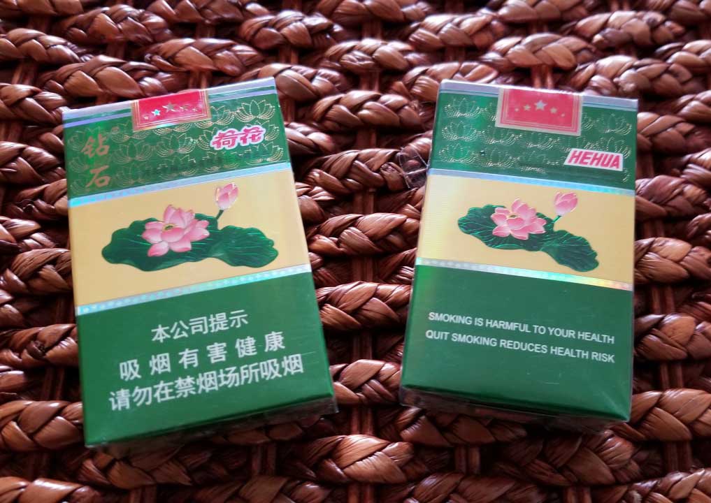 出口版免税软包荷花vs内销硬盒版荷花:吃味风格基本一致